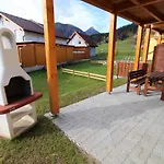 Underhill Chalet *